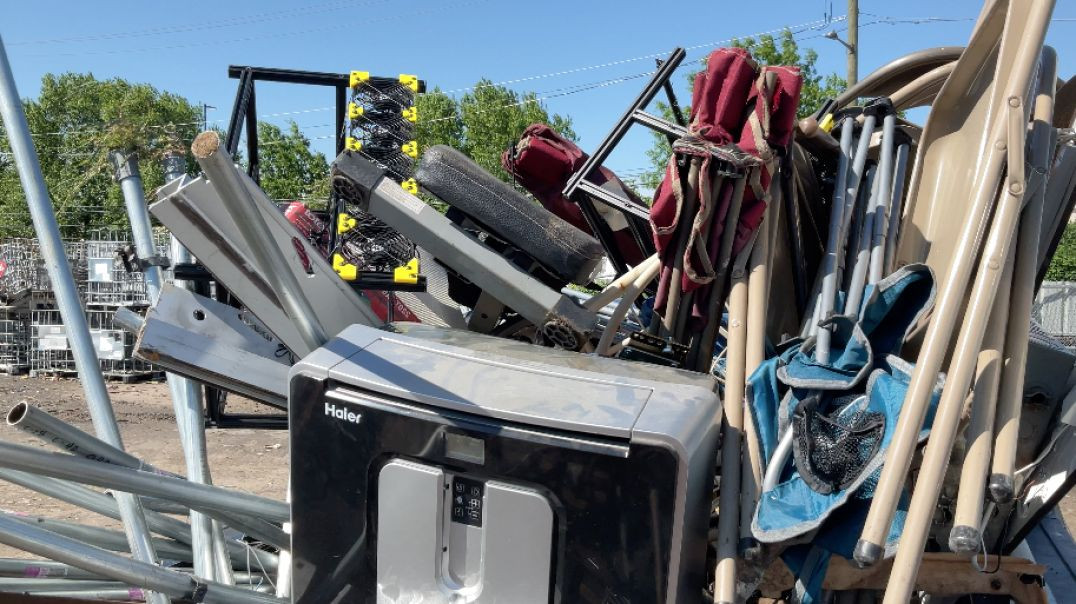Scrapyard Load On The Ford Maverick